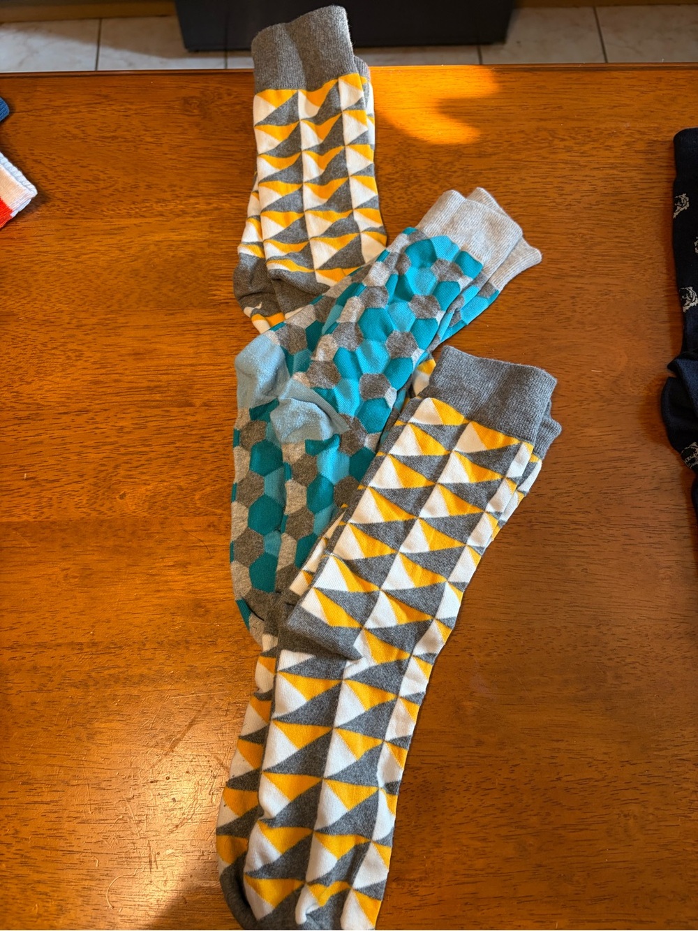 Banana Republic Men's Patterned Crew Socks (3 Sets) - Gray, Yellow & Teal